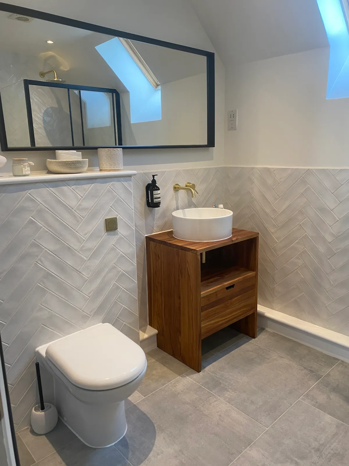 Loft En-Suite Bathroom